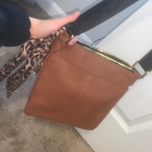 Steve Madden Cross Body Purse - Picture 8 of 10